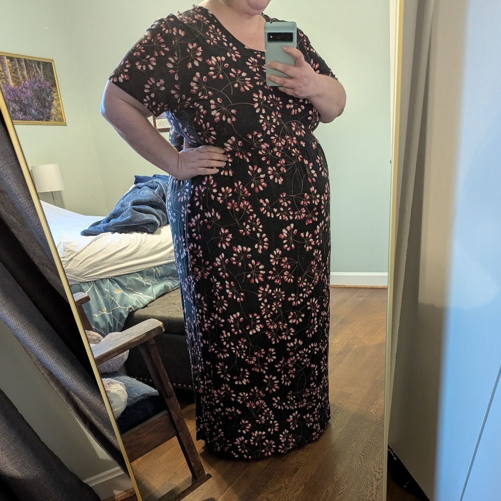 Floral Maxi Dress in Black and Pink